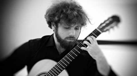 Dal Conservatorio di Bari a New York: la storia del chitarrista Nicola Antonio Staffieri